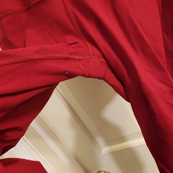 Victoria Sport Victoria's Secret Total Knock Out Pocket Leggings CAPRI Med red - Picture 3 of 4